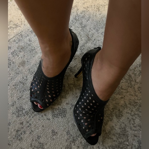 Vaneli Pump - Picture 2 of 6